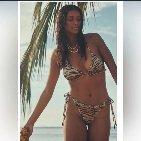 Spell & the Gypsy Banksia Animale Tiger Print Tri Bikini Top - Picture 2 of 7